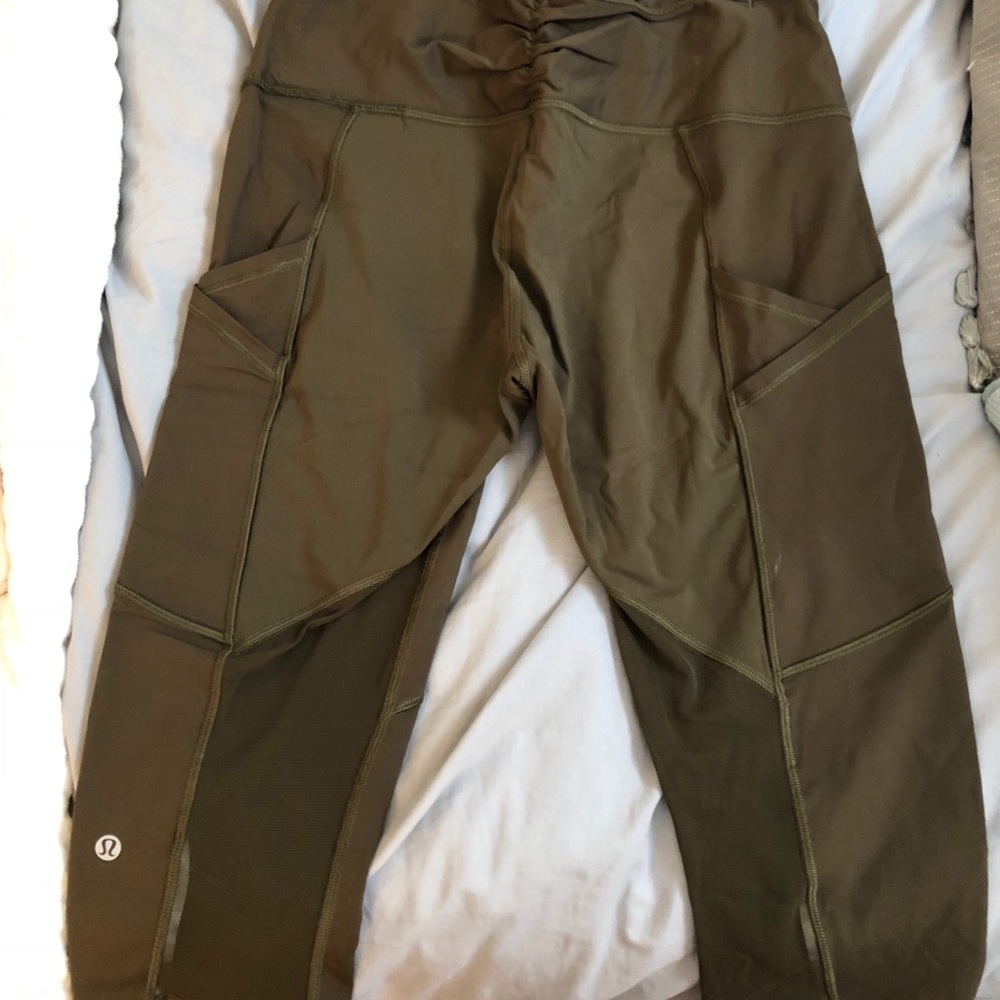 Lululemon Cropped Leggings Size 10
